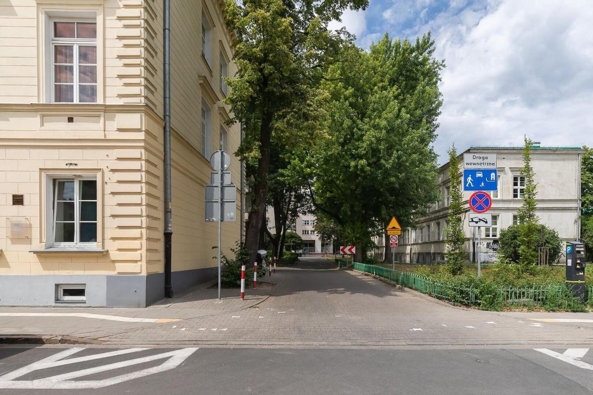 Elektoralna 12A - Colorful Apartment With Balcony By Noclegi Renters Warsaw Exterior photo